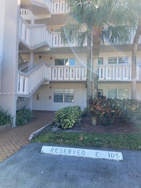 ARUBA VILLAGE E CONDO - Residential