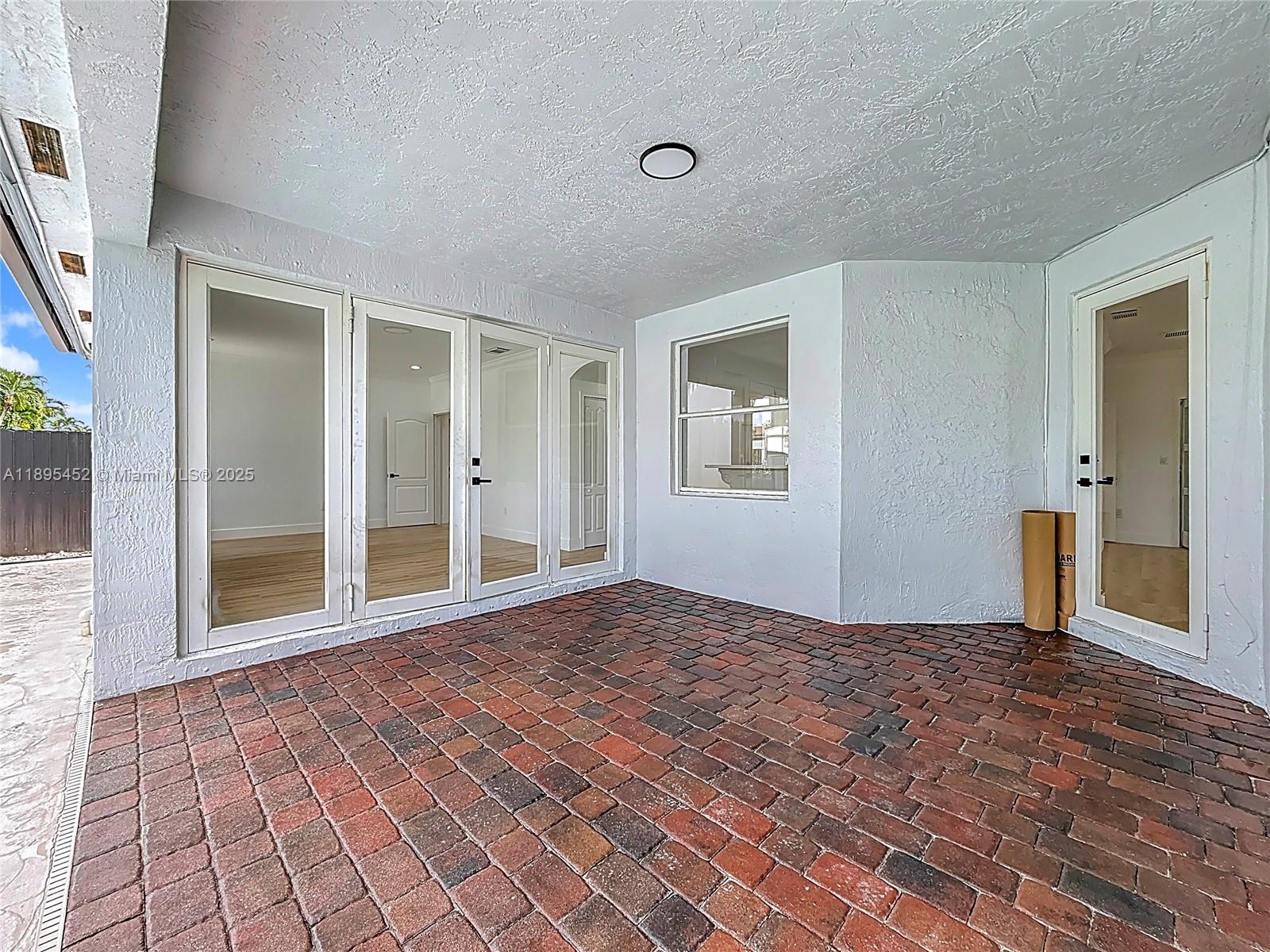 CRESTVIEW LAKES 2ND ADDN - Residential