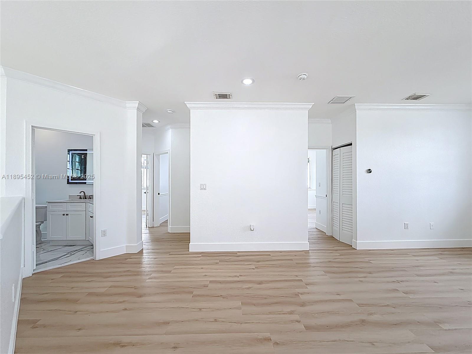 CRESTVIEW LAKES 2ND ADDN - Residential
