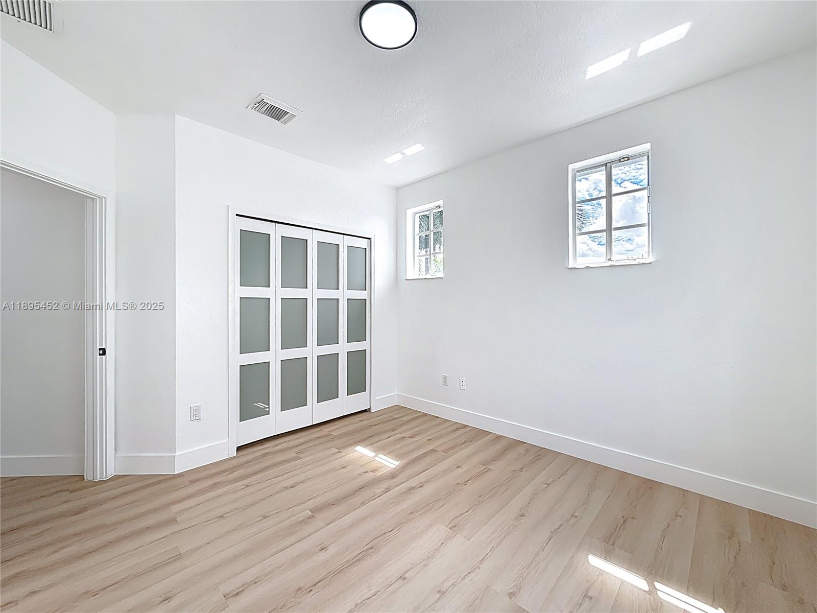 CRESTVIEW LAKES 2ND ADDN - Residential