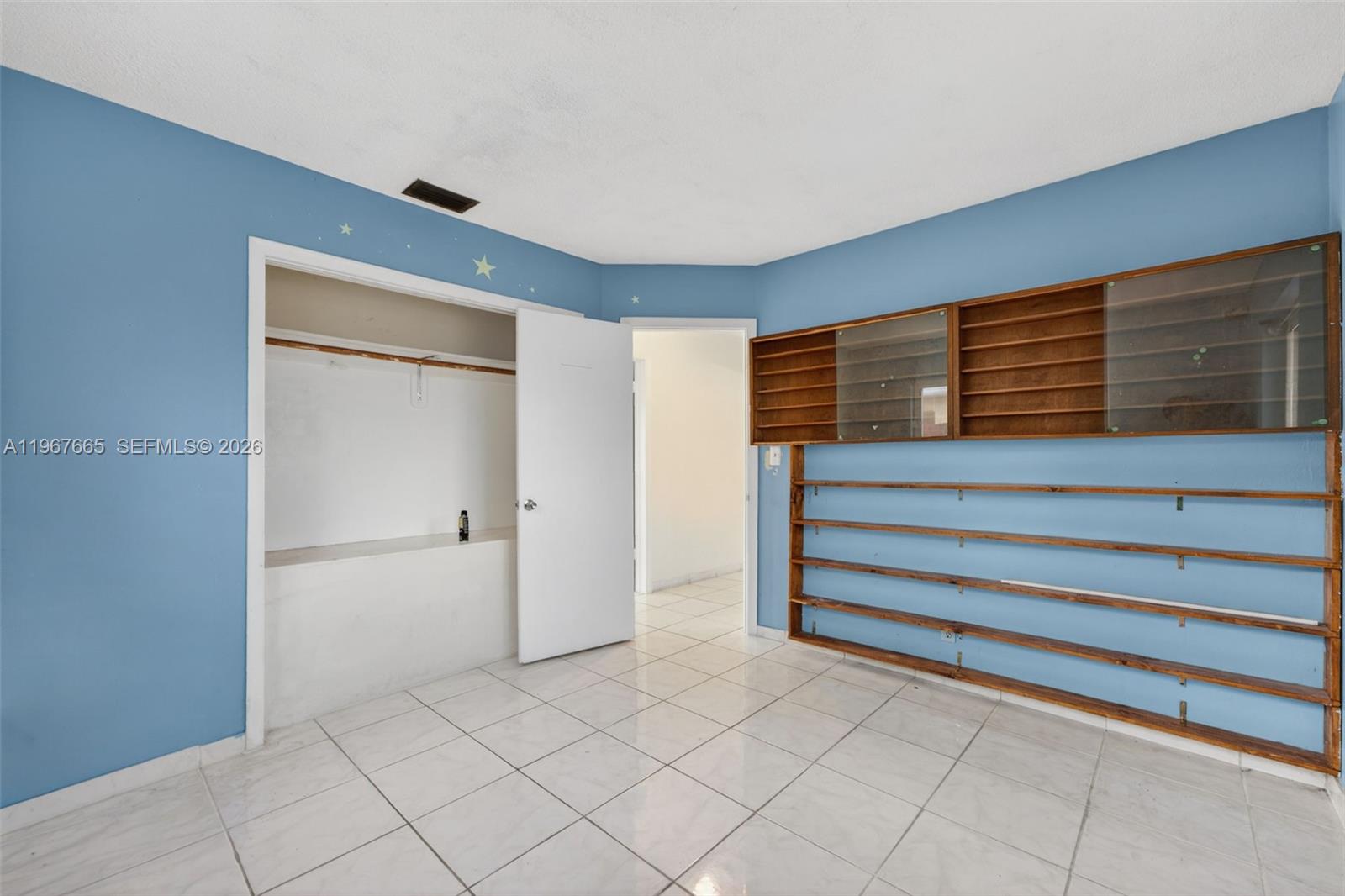 ROYAL PALM ACRES NINTH SE - Residential