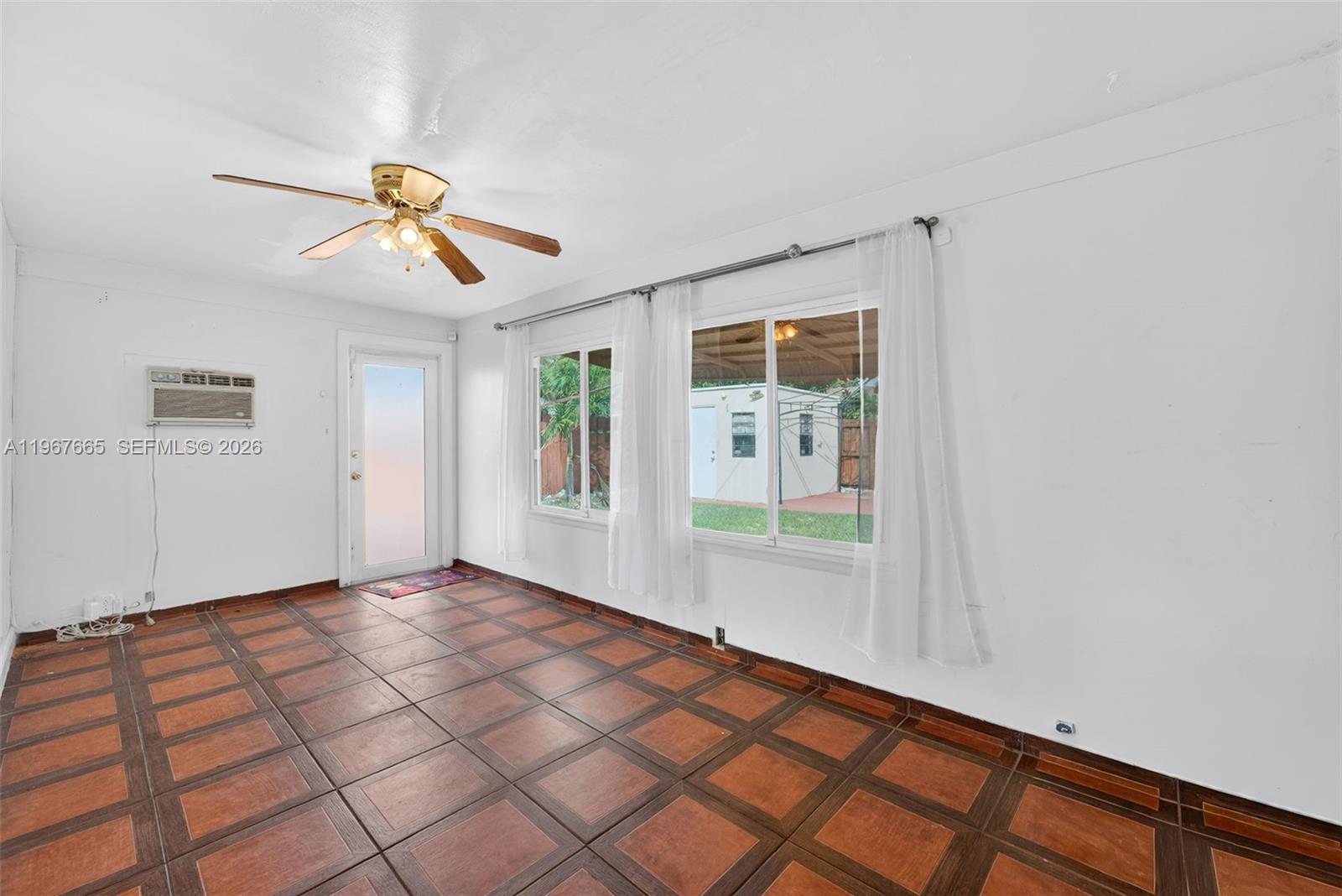 ROYAL PALM ACRES NINTH SE - Residential