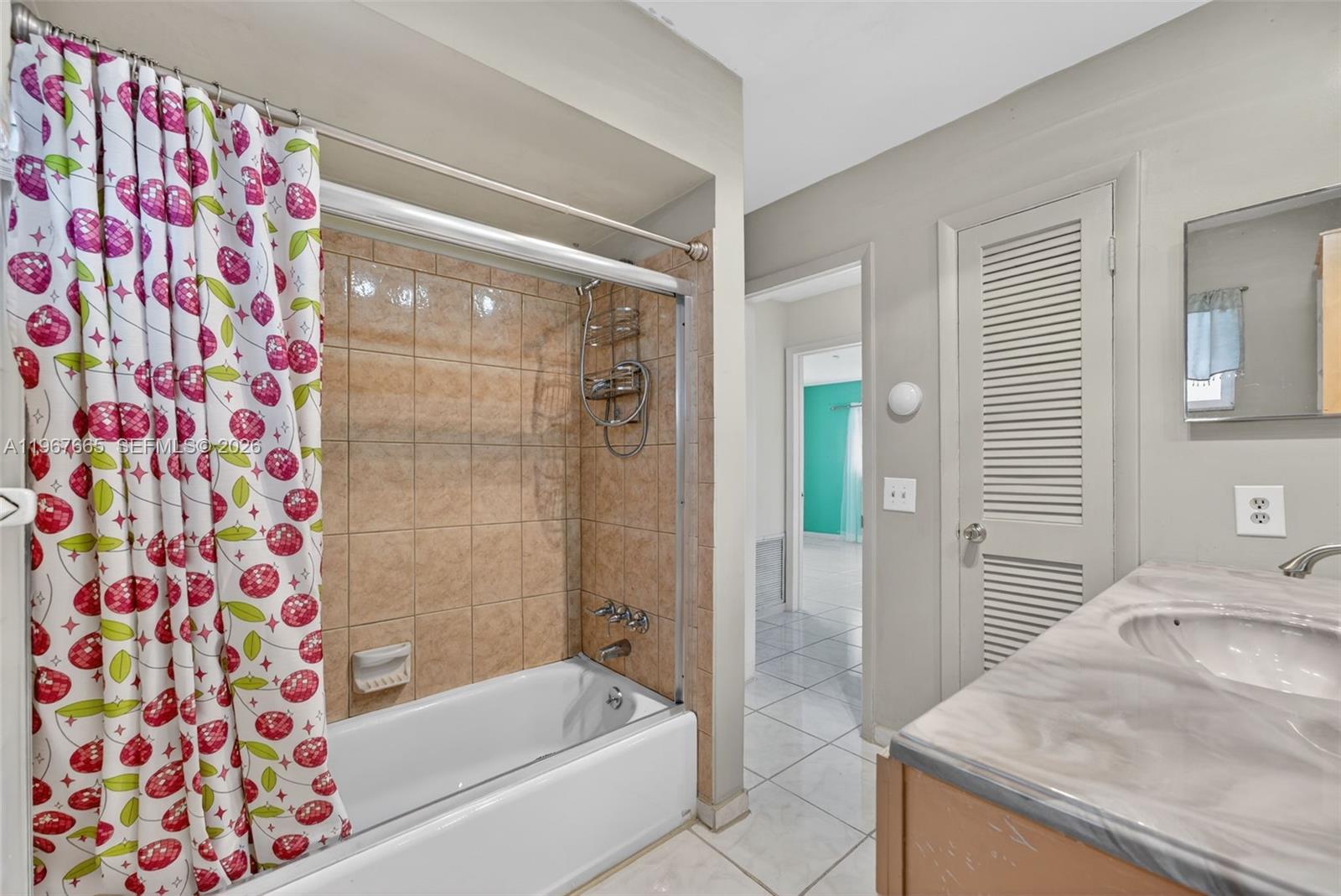 ROYAL PALM ACRES NINTH SE - Residential