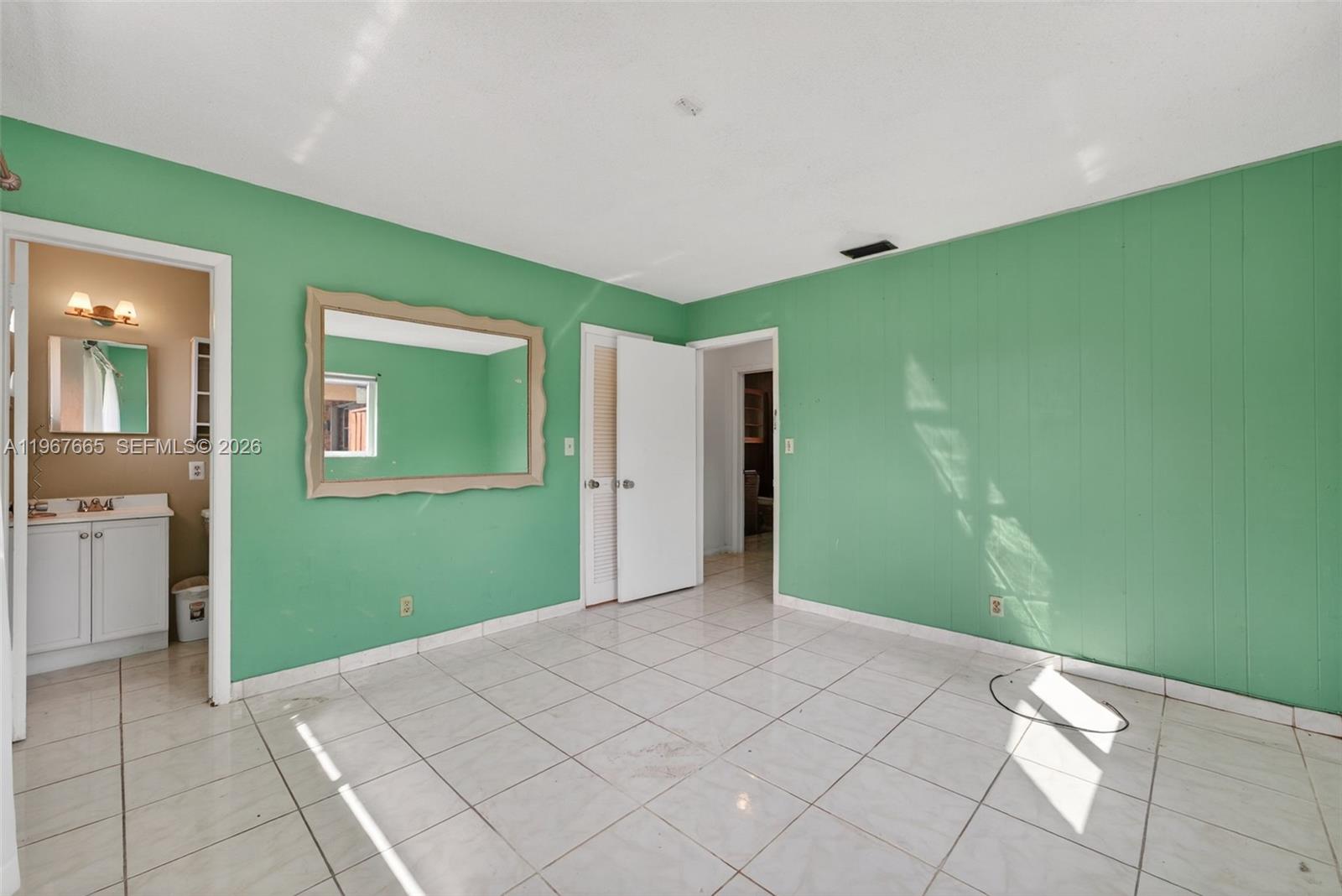 ROYAL PALM ACRES NINTH SE - Residential