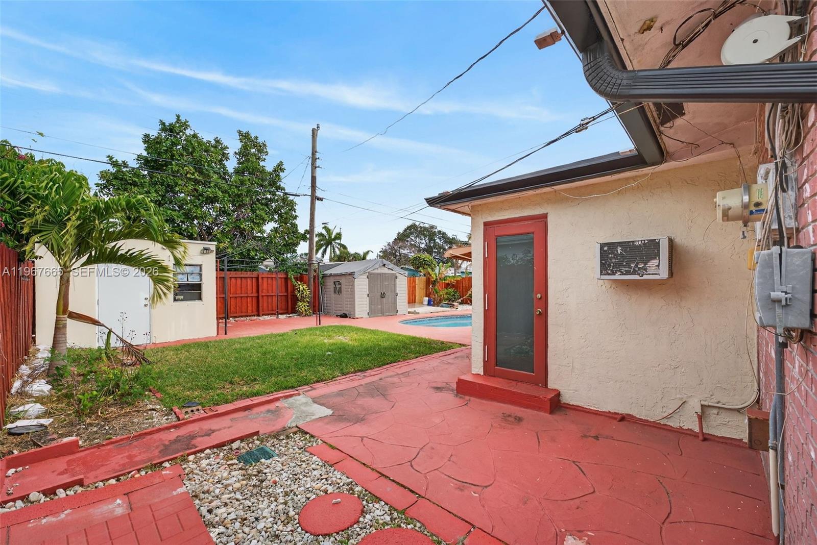 ROYAL PALM ACRES NINTH SE - Residential