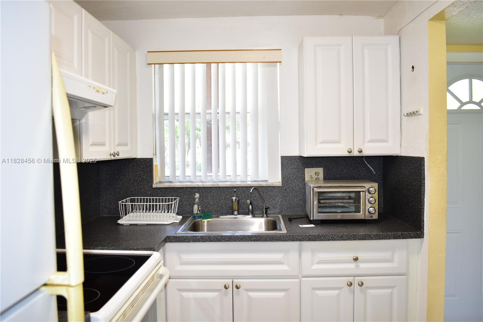 SUNRISE LAKES 72 CONDO - Residential