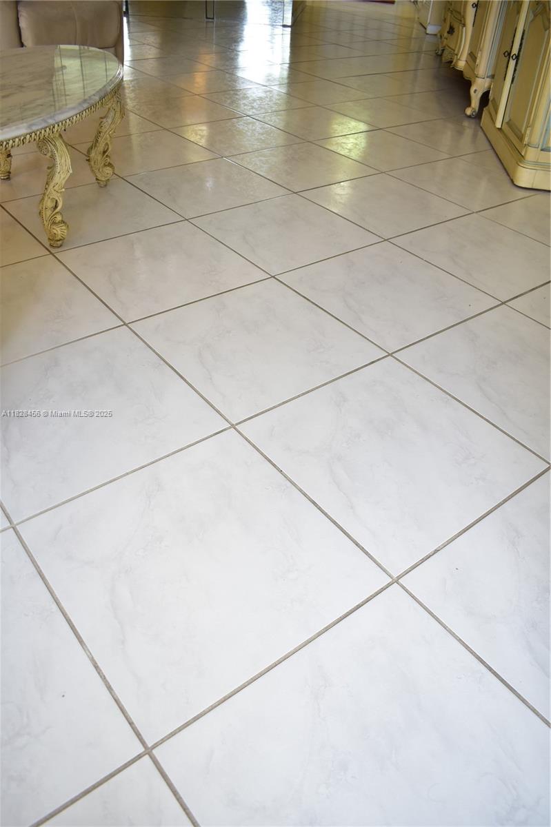 SUNRISE LAKES 72 CONDO - Residential