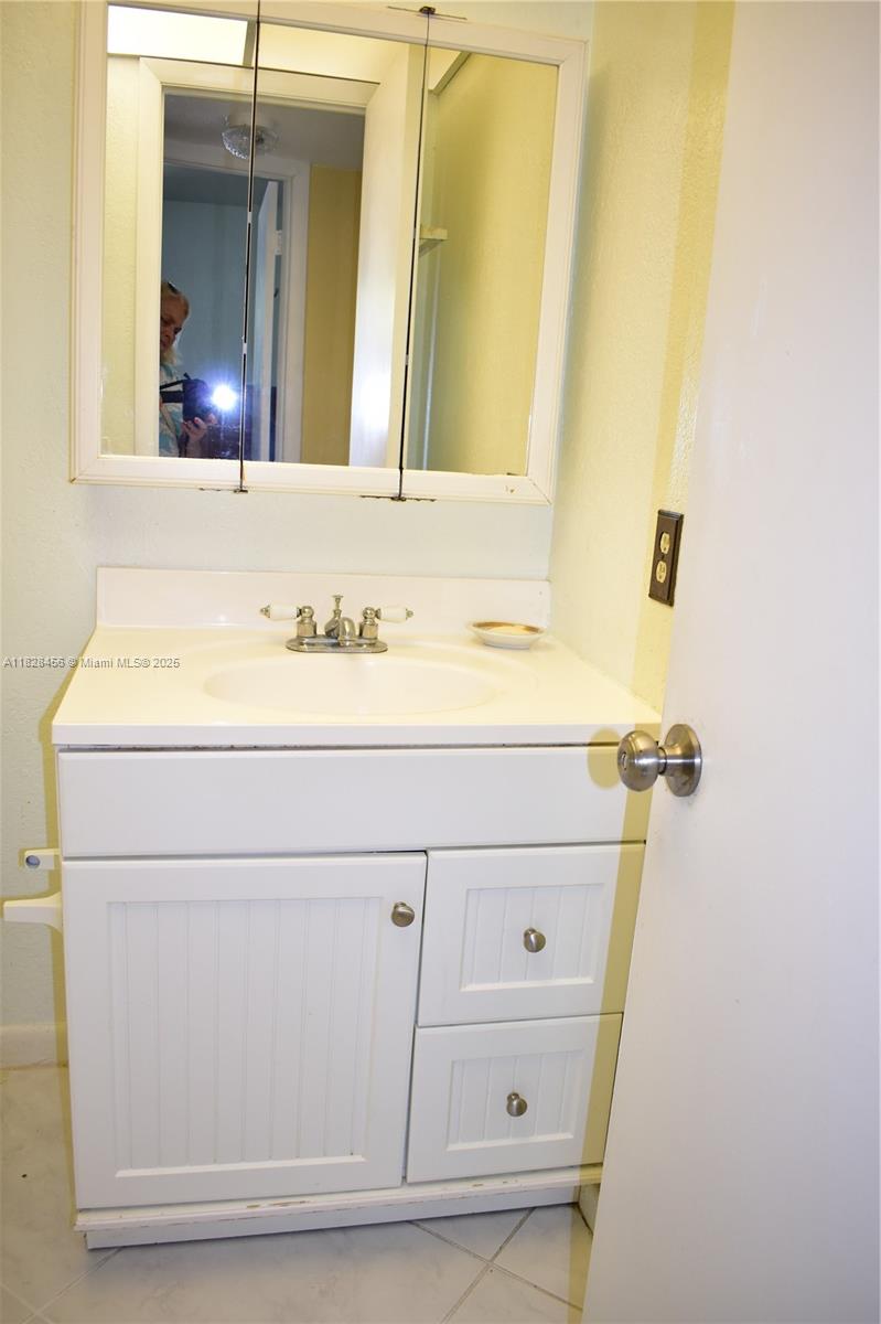 SUNRISE LAKES 72 CONDO - Residential