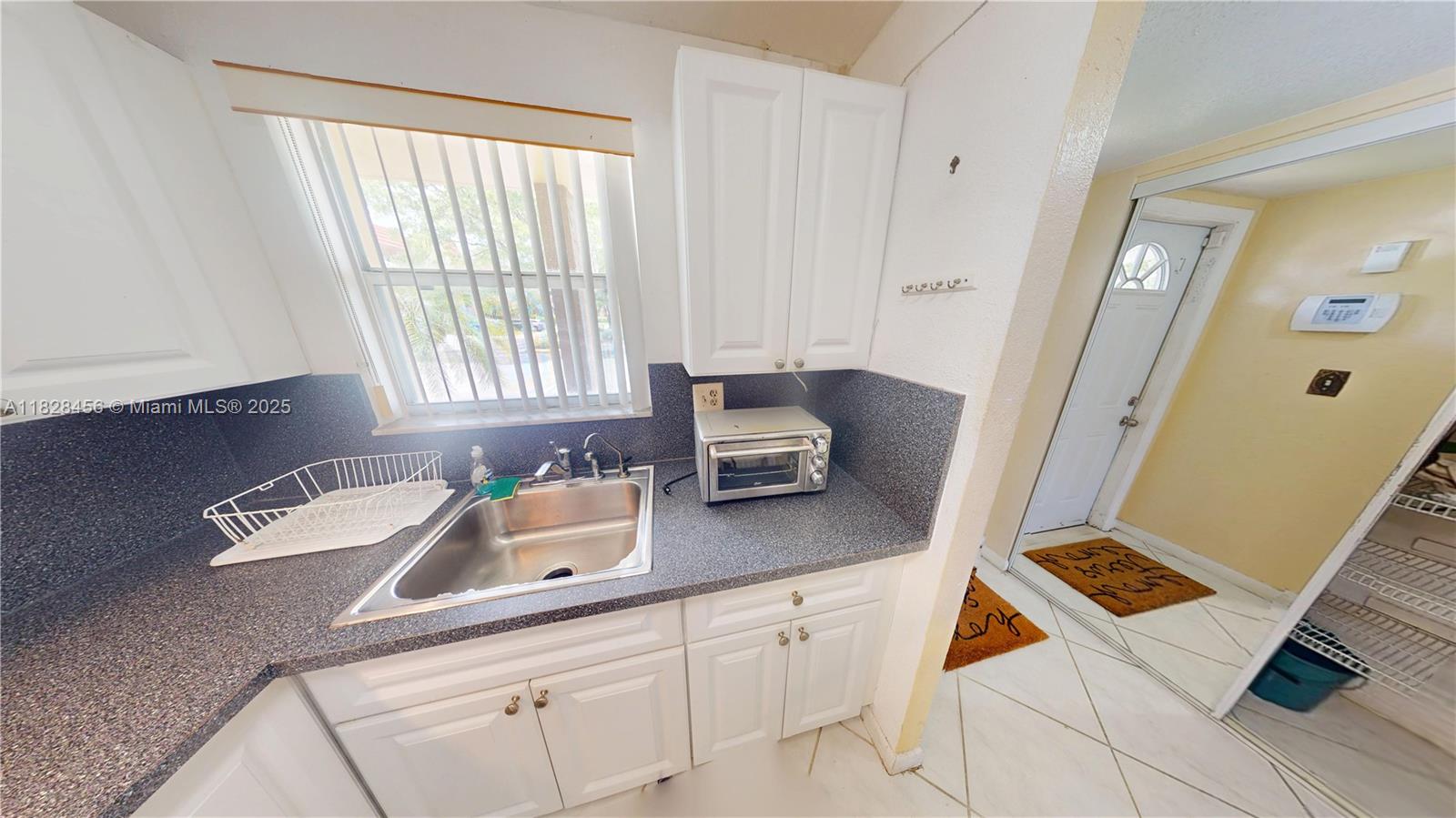 SUNRISE LAKES 72 CONDO - Residential