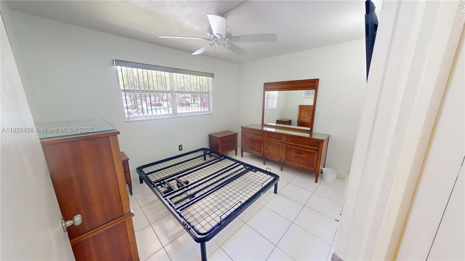 SUNRISE LAKES 72 CONDO - Residential