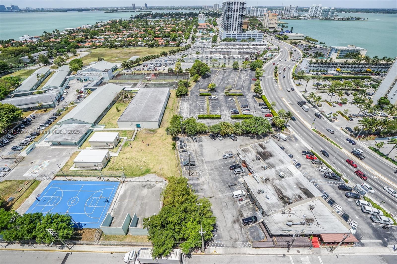 THE GRANDVIEW PALACE COND - Residential Lease