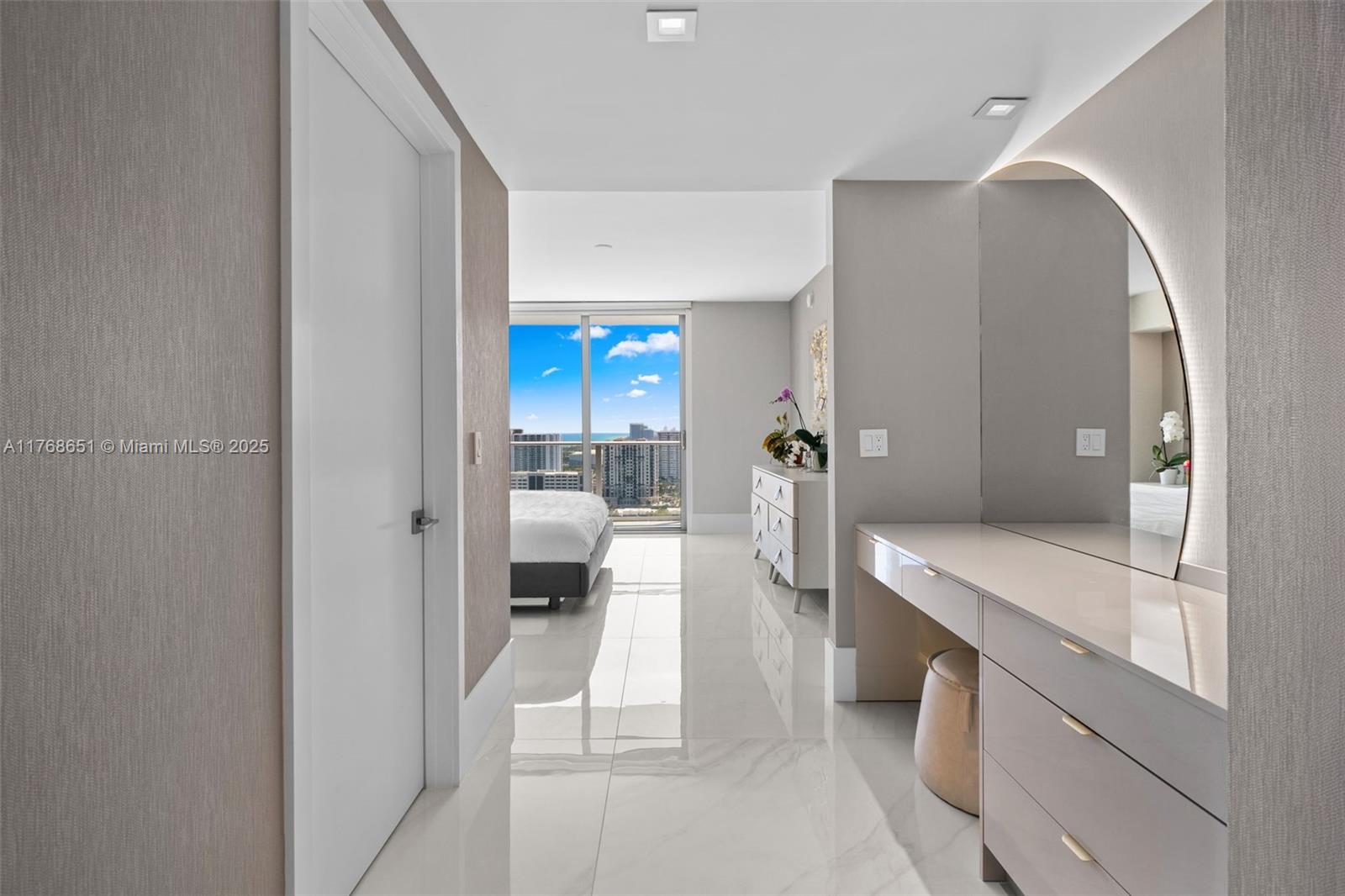 PARQUE TOWERS CONDO - Residential