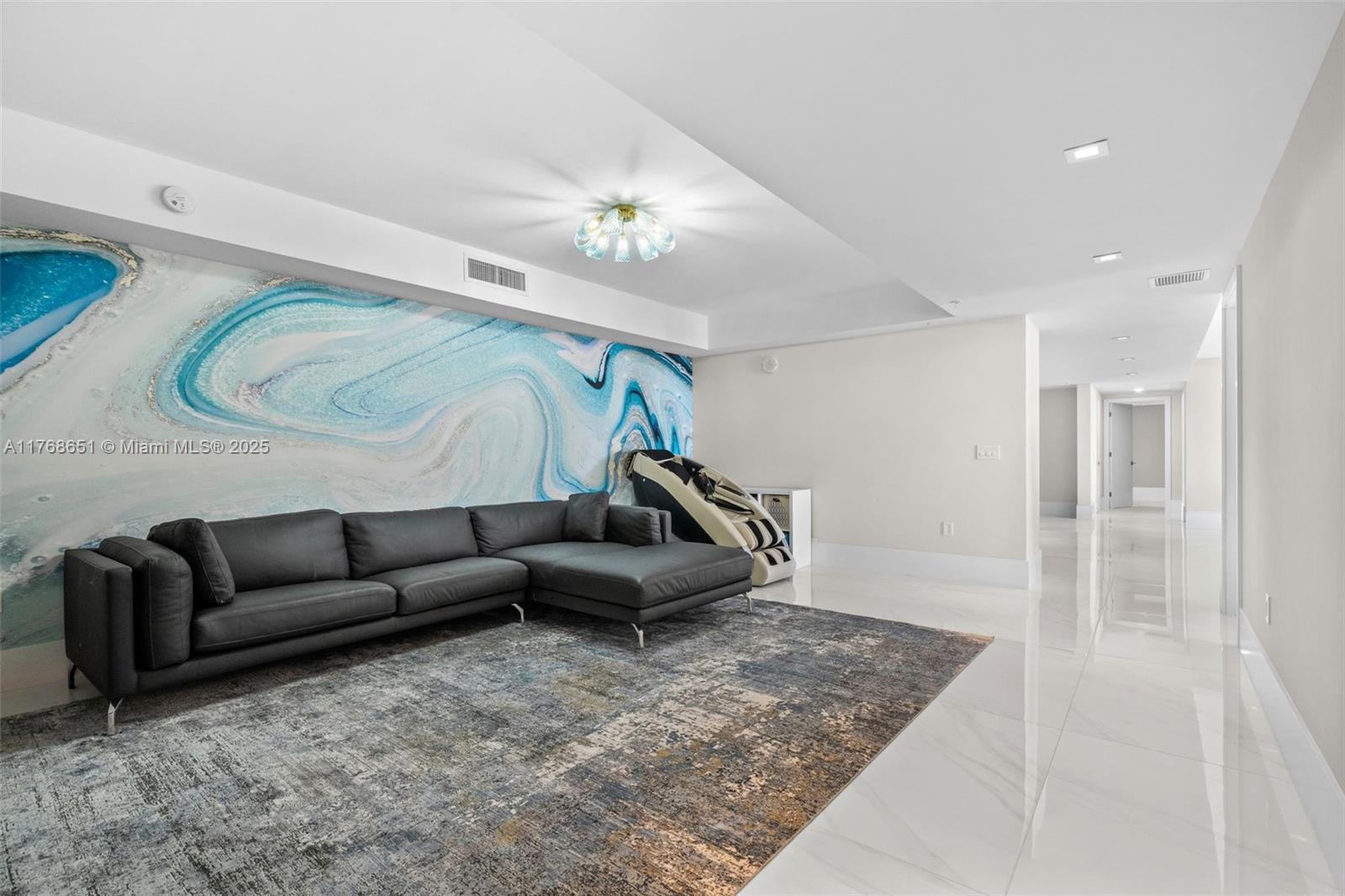 PARQUE TOWERS CONDO - Residential