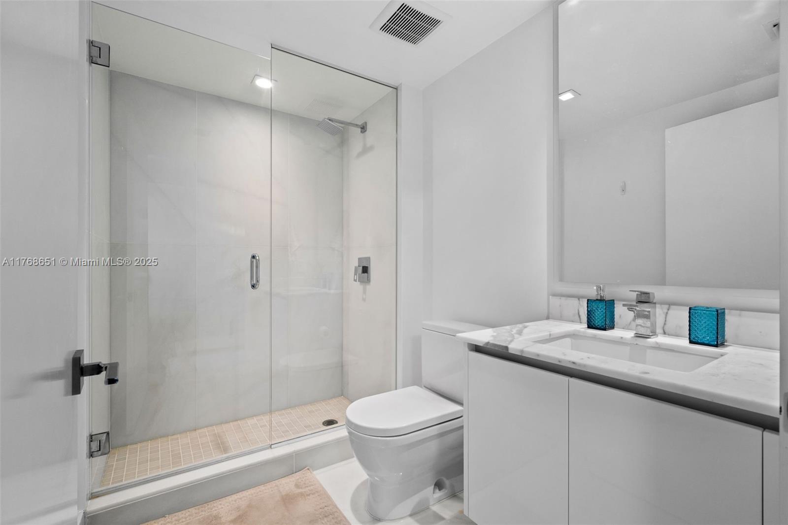 PARQUE TOWERS CONDO - Residential