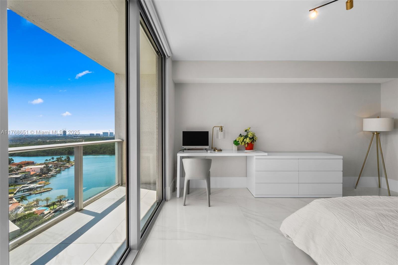 PARQUE TOWERS CONDO - Residential