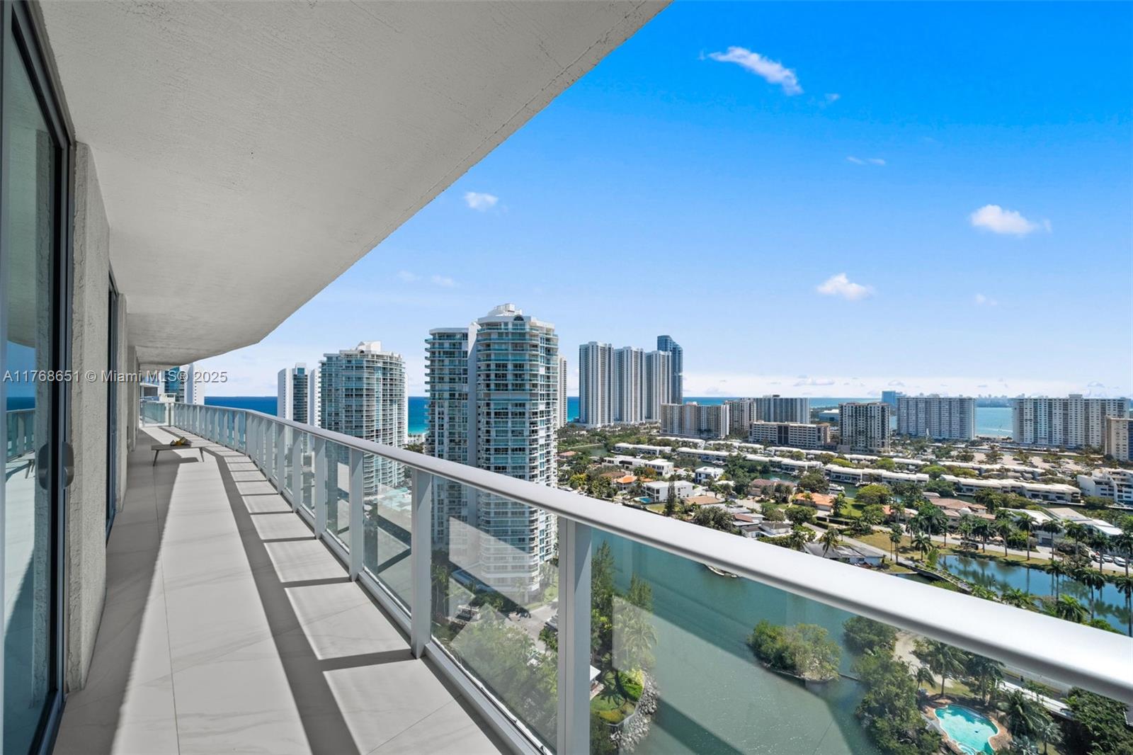 PARQUE TOWERS CONDO - Residential