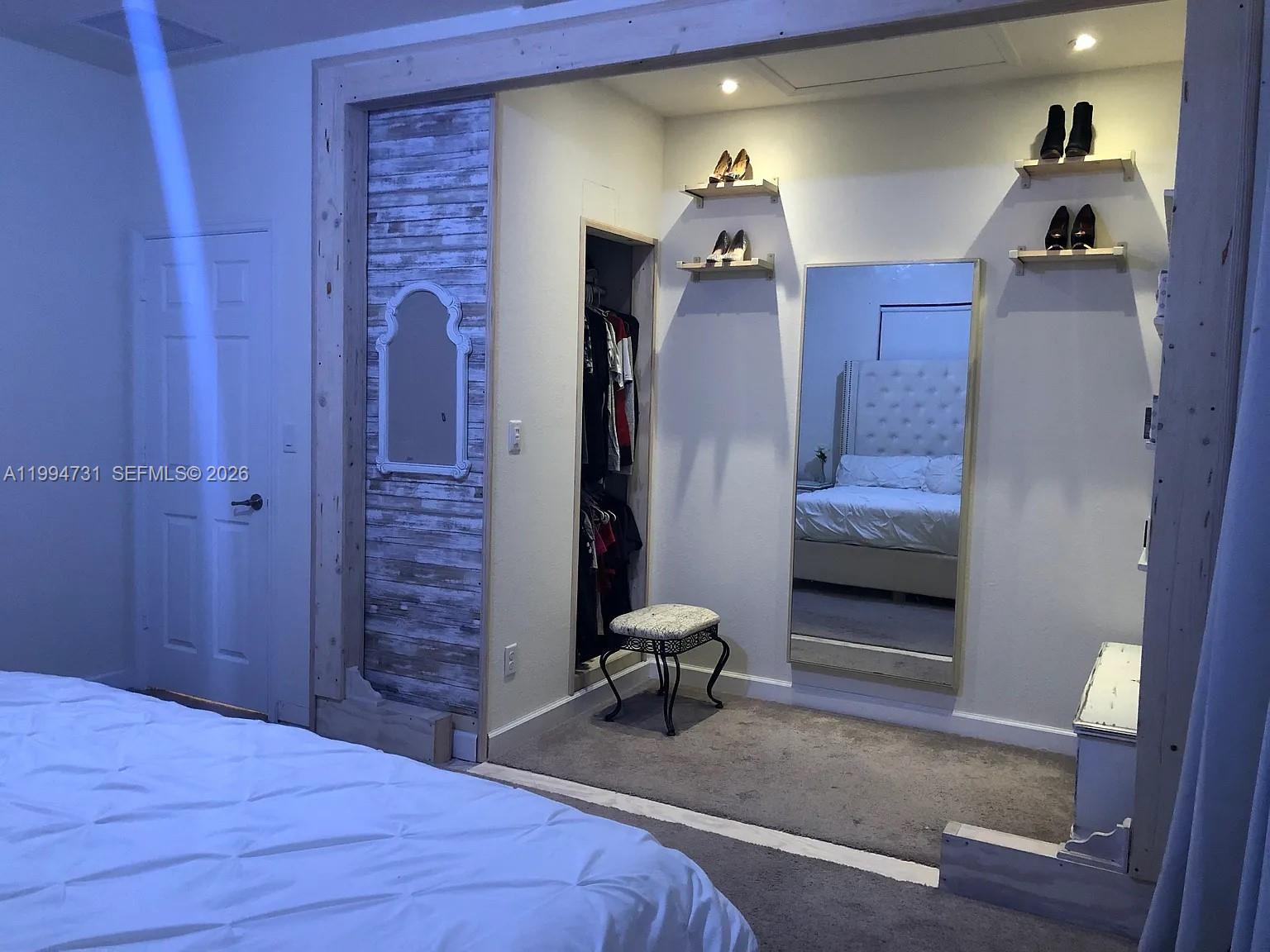 COCO PALM ESTATES - Residential Lease