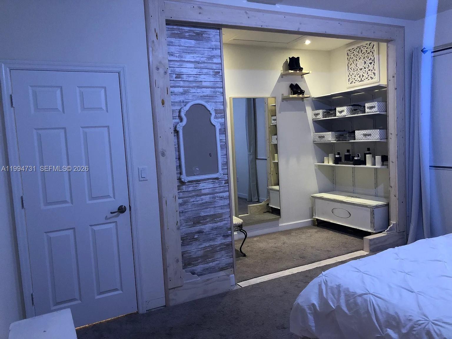 COCO PALM ESTATES - Residential Lease