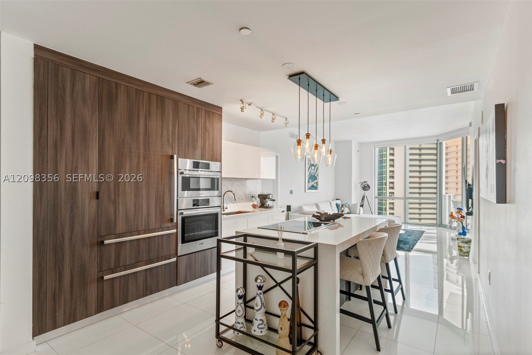 851 NE 1st Ave 3707
