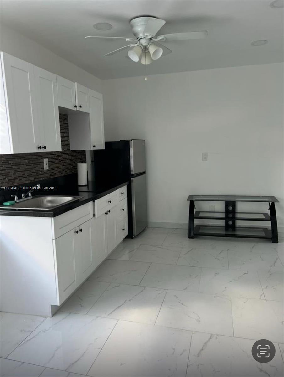 Rental Property at 6753 Indian Creek Dr 10A, Miami Beach, Miami-Dade County, Florida - Bedrooms: 1 
Bathrooms: 1  - $1,900 MO.
