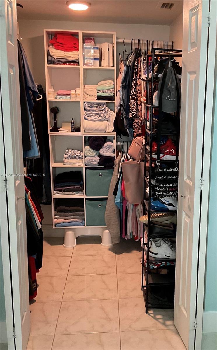 FAIRWAY GREENS CONDO HOME - Residential