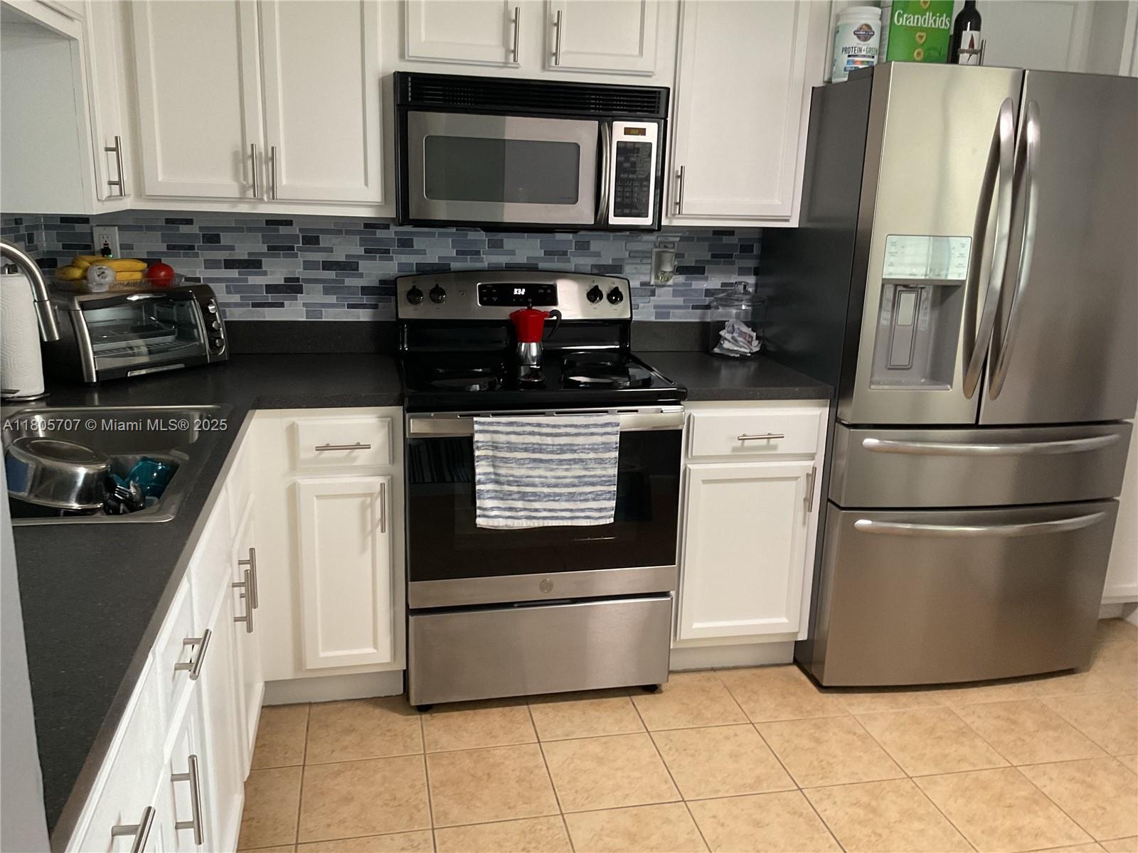 FAIRWAY GREENS CONDO HOME - Residential