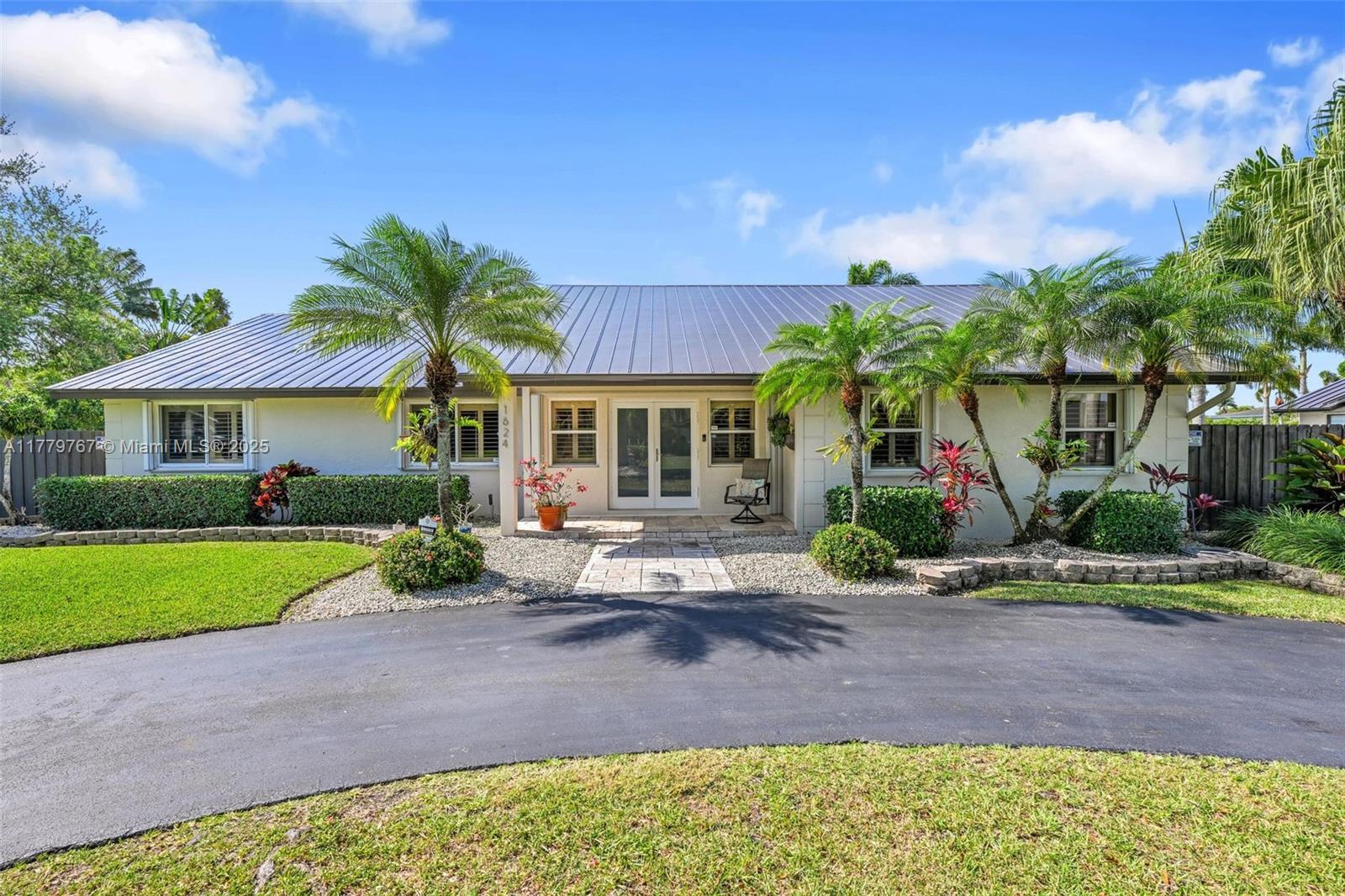 Property for Sale at 1624 Nw 20th St, Homestead, Miami-Dade County, Florida - Bedrooms: 4 
Bathrooms: 2  - $864,000