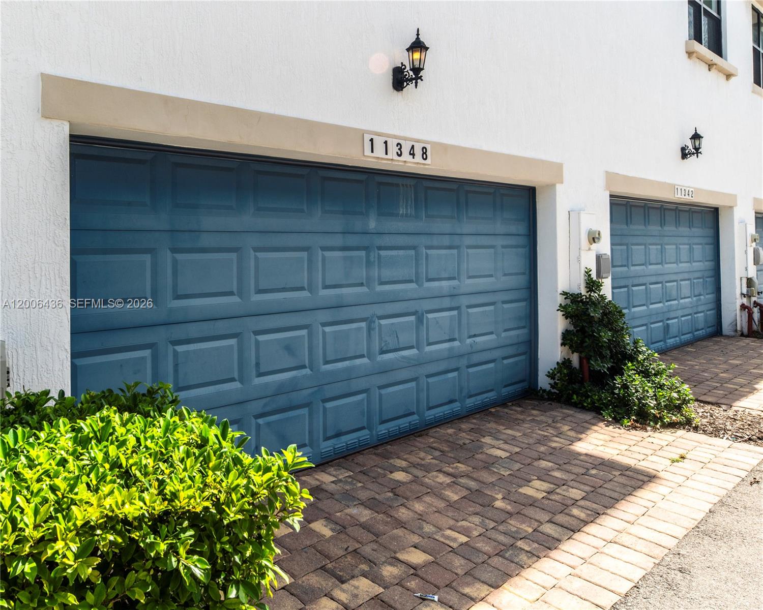 PEMBROKE LAKES SOUTH - Residential