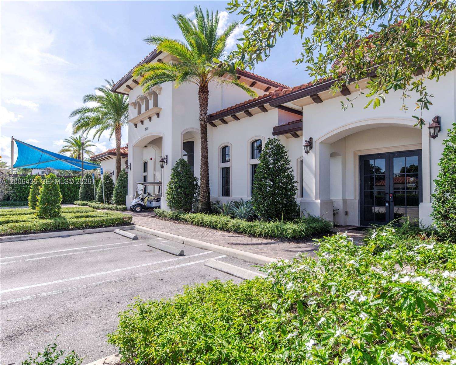 PEMBROKE LAKES SOUTH - Residential