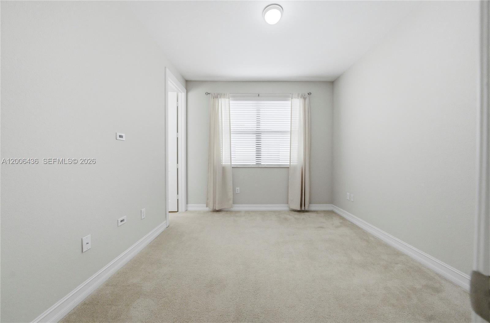 PEMBROKE LAKES SOUTH - Residential