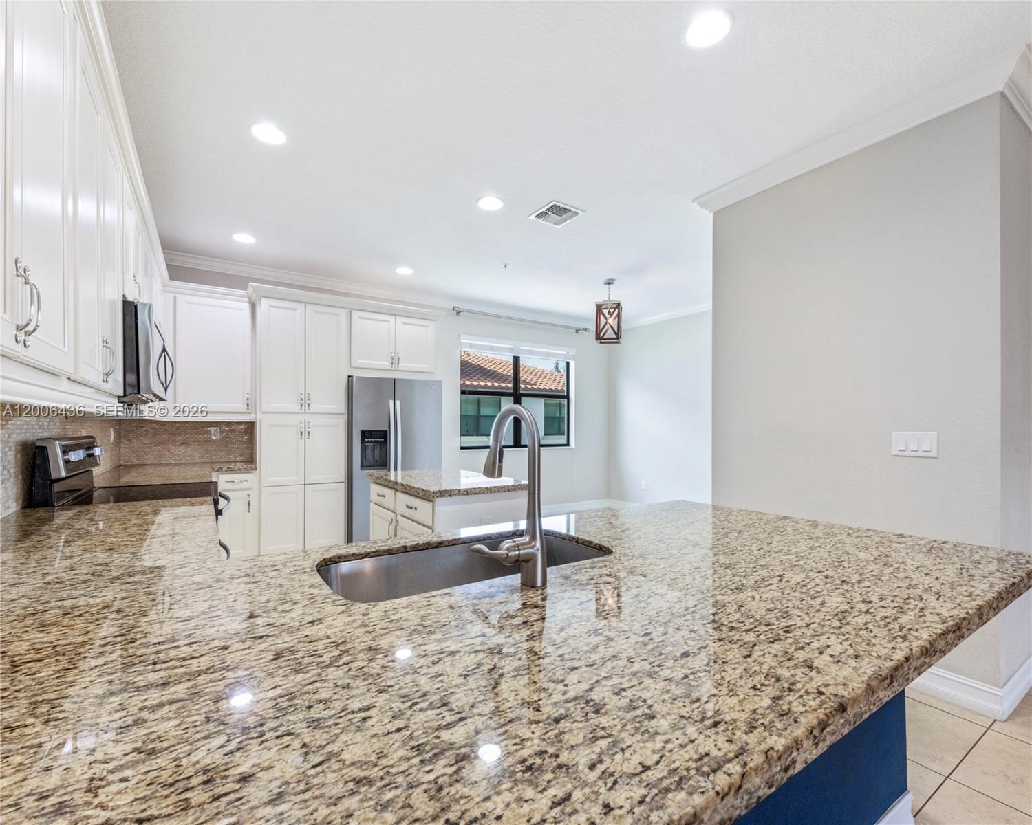 PEMBROKE LAKES SOUTH - Residential