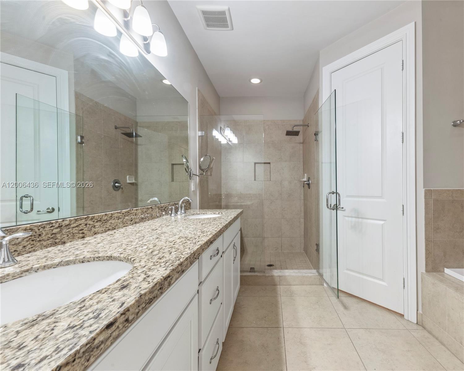 PEMBROKE LAKES SOUTH - Residential