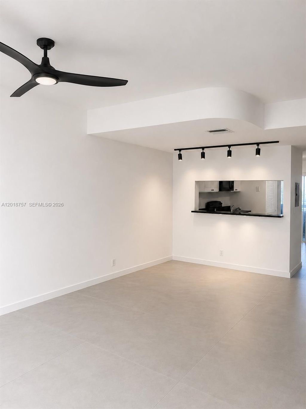 Photo of 38 Key West Ct #38, Weston, FL 33326 (MLS # A12018757)