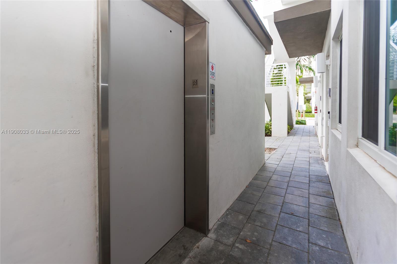 LANDMARK AT DORAL CONDO N - Residential Lease