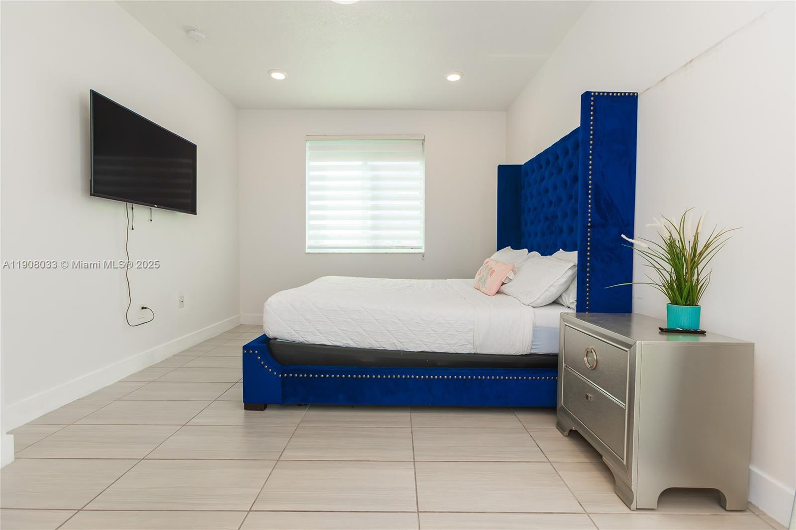 LANDMARK AT DORAL CONDO N - Residential Lease