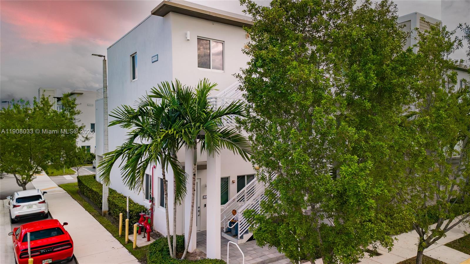 LANDMARK AT DORAL CONDO N - Residential Lease