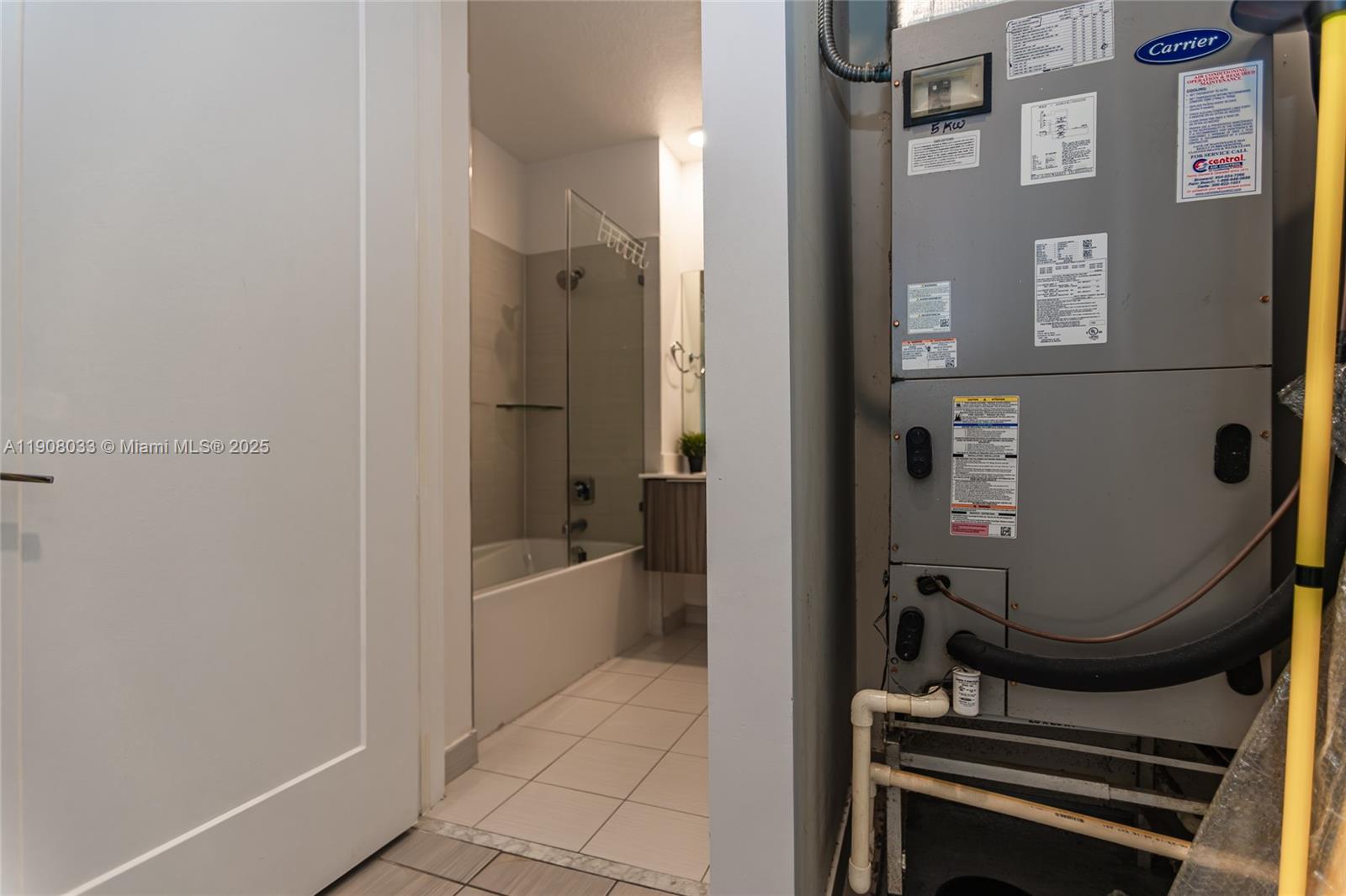 LANDMARK AT DORAL CONDO N - Residential Lease