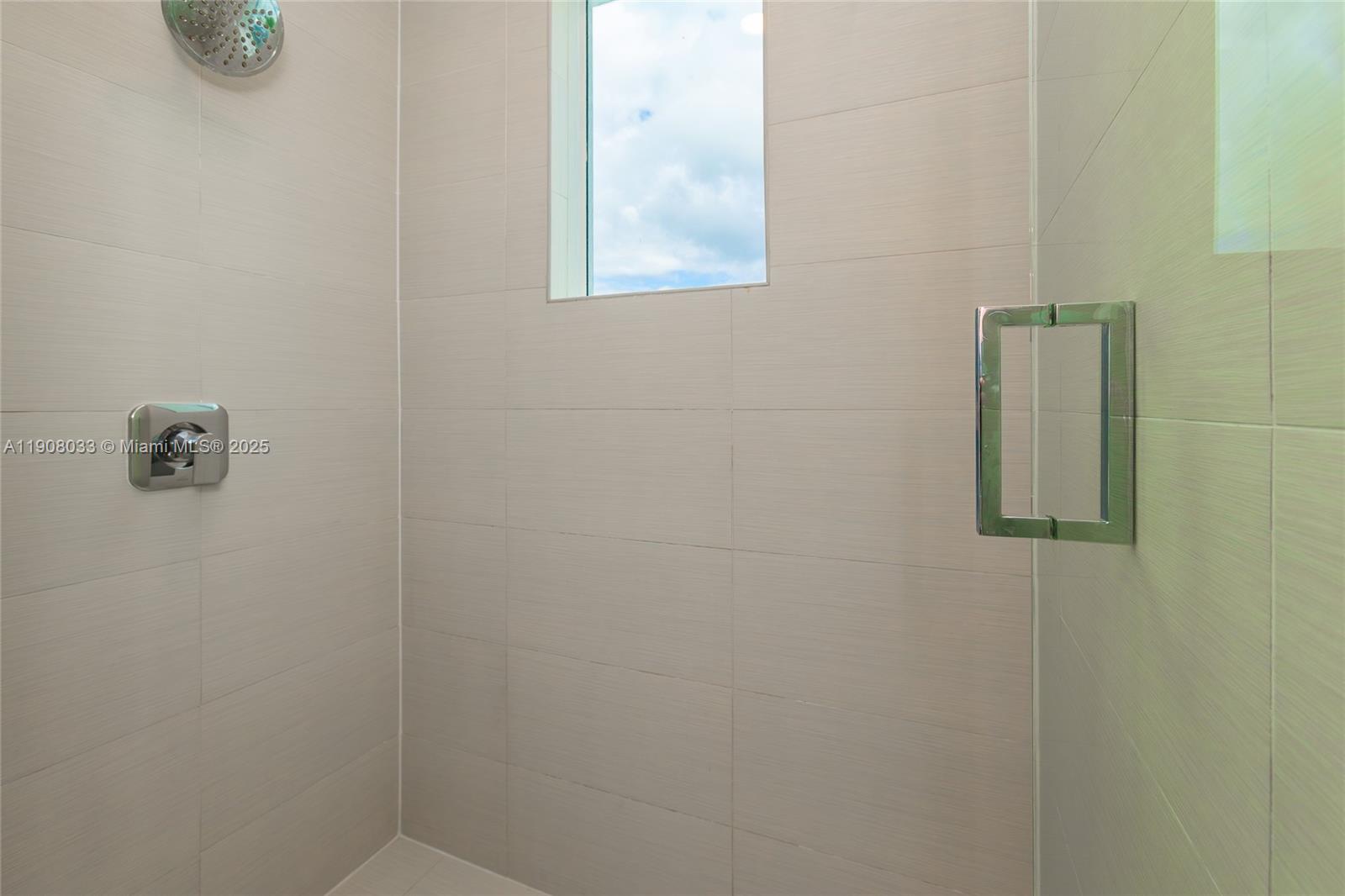 LANDMARK AT DORAL CONDO N - Residential Lease