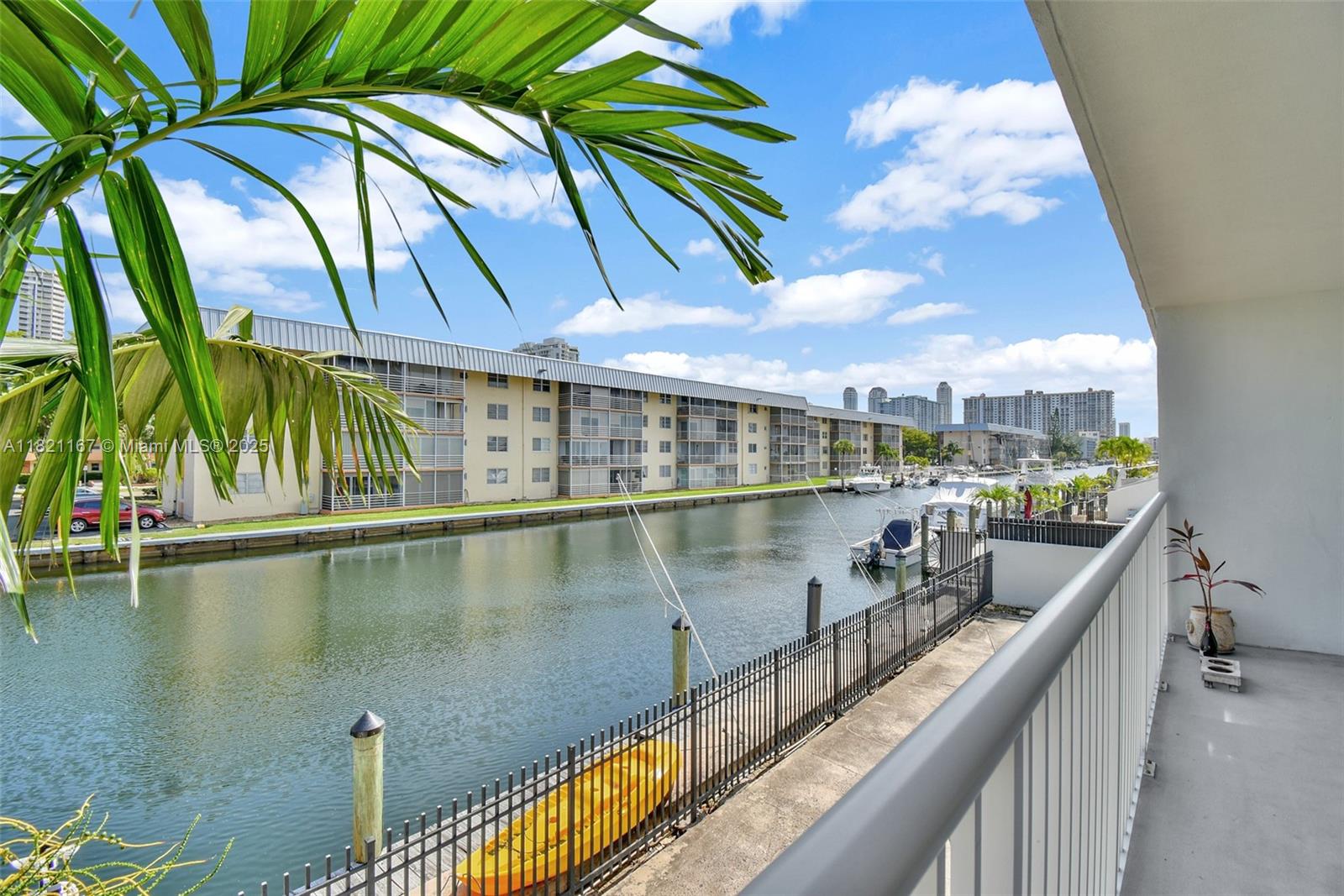 Rental Property at 3527 Ne 168th St 203, North Miami Beach, Miami-Dade County, Florida - Bedrooms: 1 
Bathrooms: 2  - $2,200 MO.