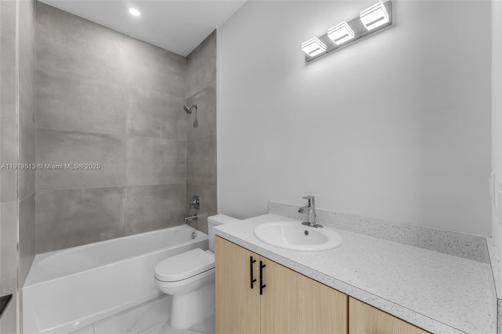 OAK SHIRE HOMES - Residential