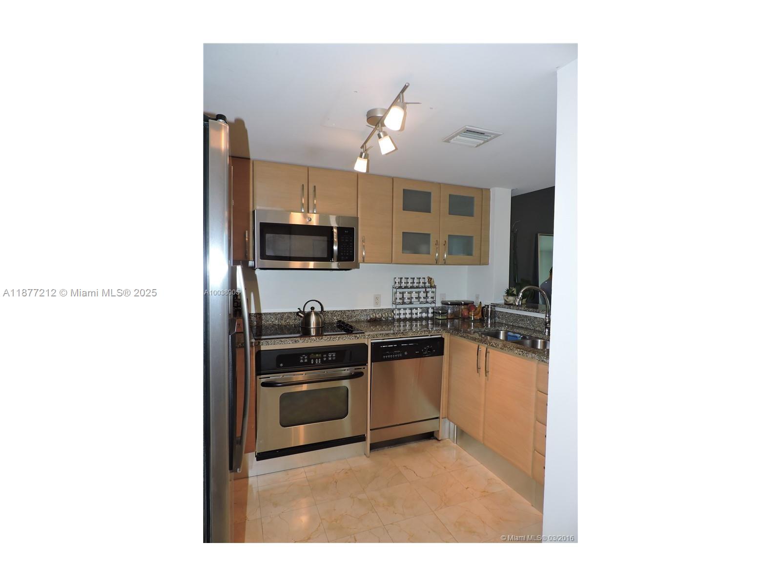 2101 Brickell Ave 509