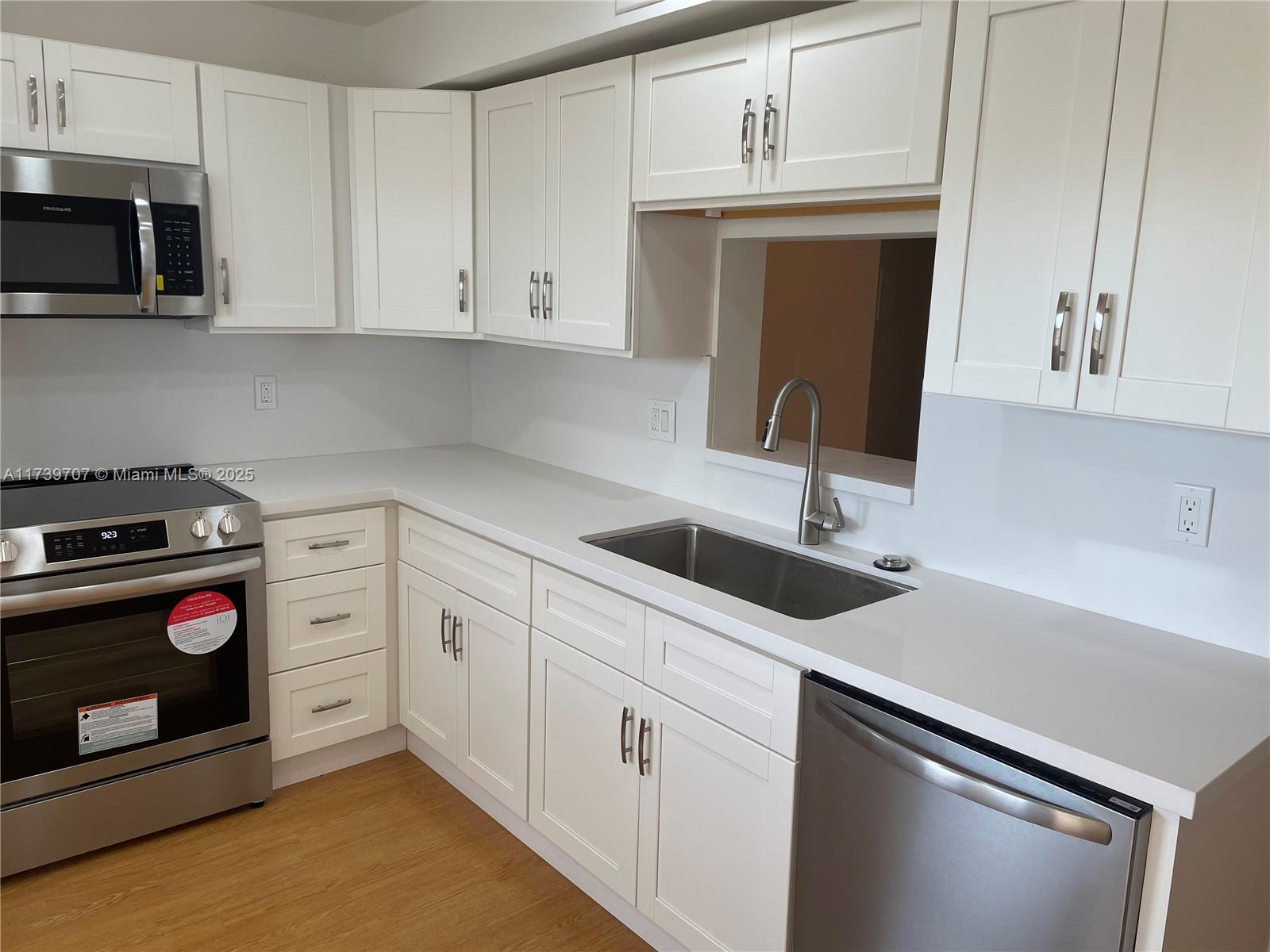 2103 Lucaya Bend K4