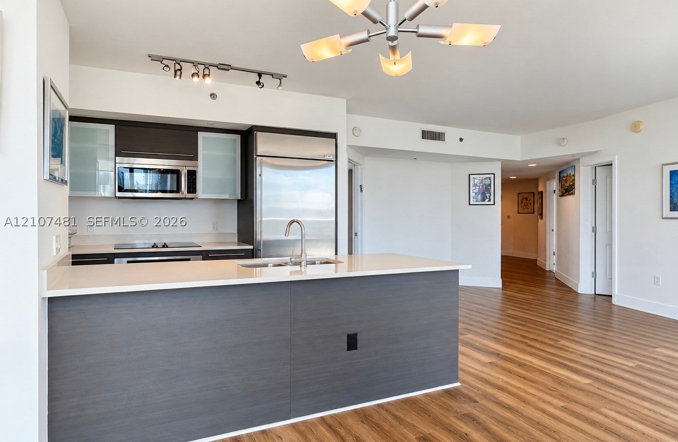 55 SE 6th St 2802