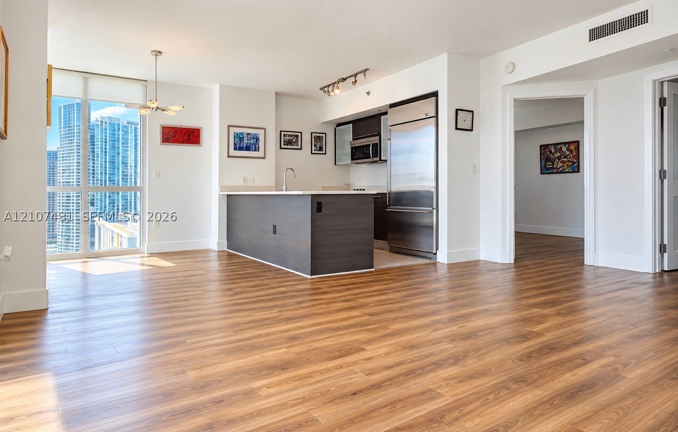 55 SE 6th St 2802