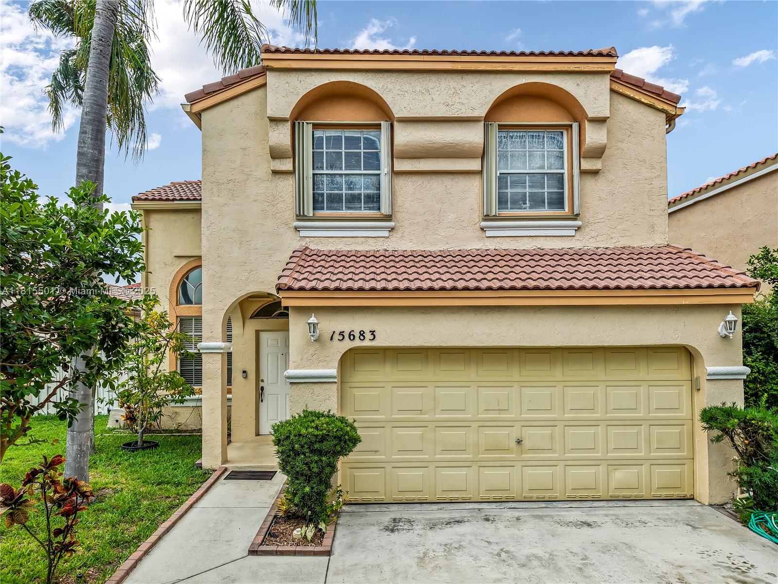 15683 Nw 12th Rd, Pembroke Pines, Miami-Dade County, Florida - 4 Bedrooms  
3 Bathrooms - 