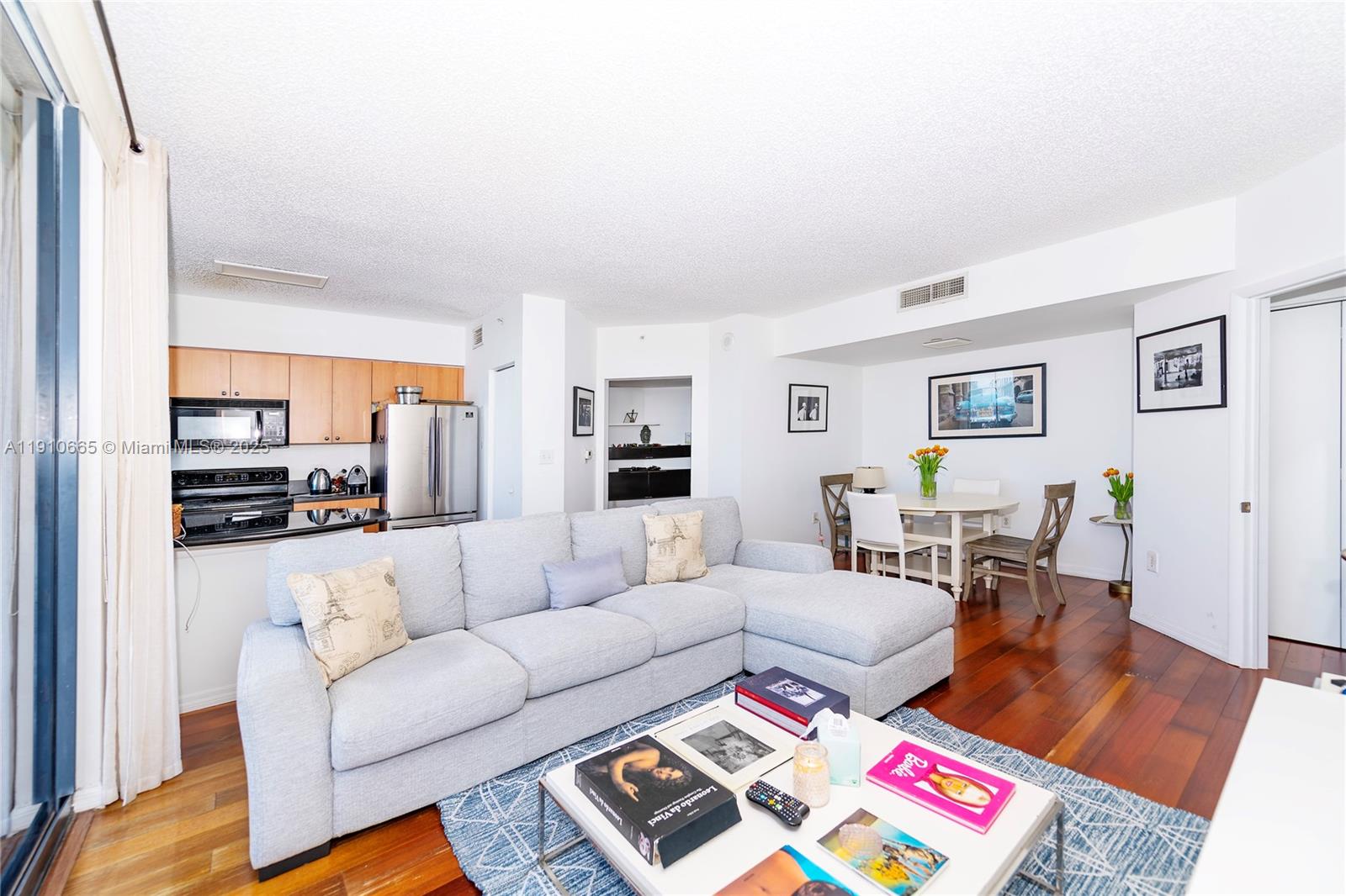 THE WAVERLY AT SOUTH BEAC - Residential Lease