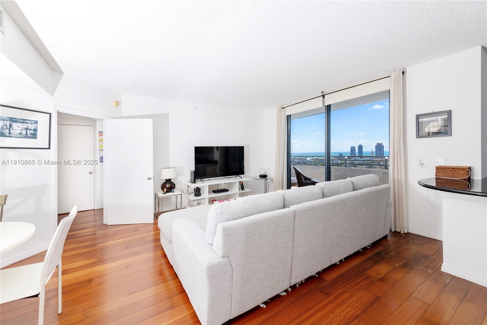 THE WAVERLY AT SOUTH BEAC - Residential Lease