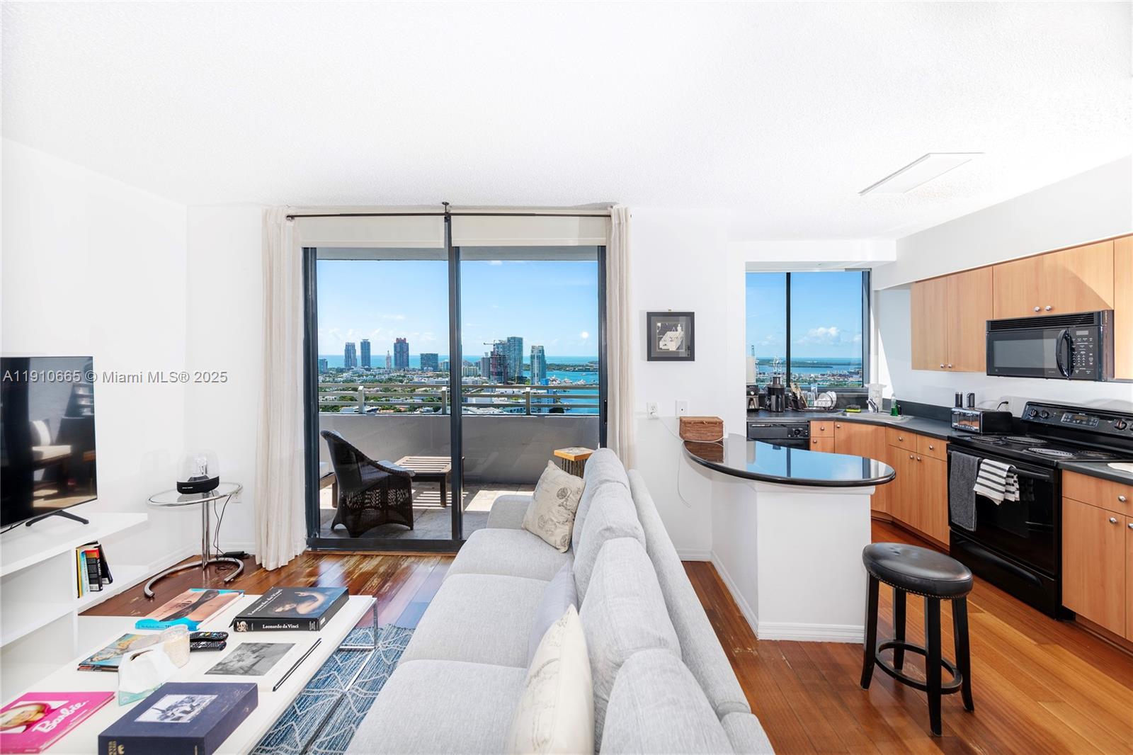 THE WAVERLY AT SOUTH BEAC - Residential Lease