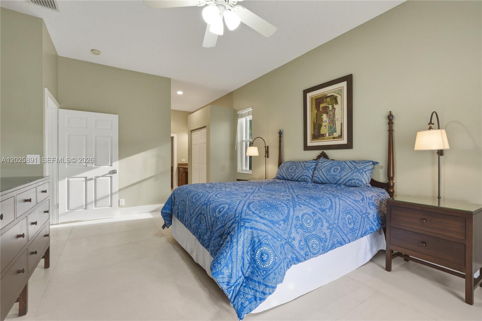 PEMBROKE FALLS - Residential
