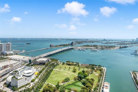 888 Biscayne Blvd 4810 Miami FL 33132